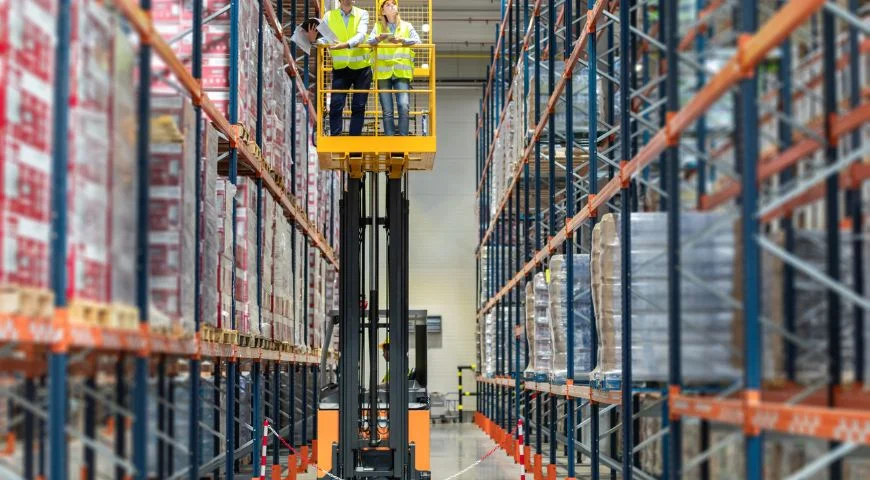 Design Smart Aisle Configurations for Efficiency and Safety