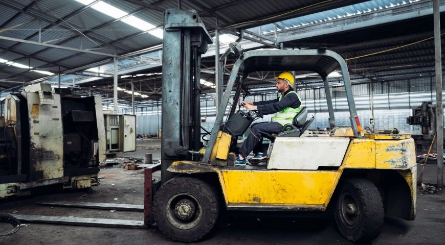 Genuine vs Aftermarket Forklift Parts_ What’s Worth Your Money