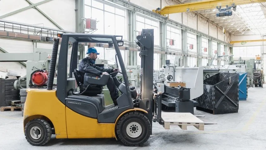 LPG vs Diesel vs Electric: Choosing the Right Powertrain for Your Operating Cycle