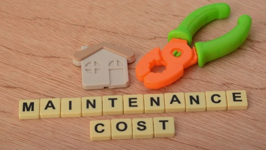 Annual Maintenance Contract Strategy: Fixed vs. Variable Costs for Your MHE Fleet