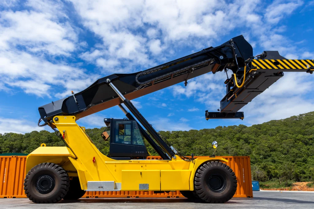 Forklift Crane Integration for Hybrid Operations