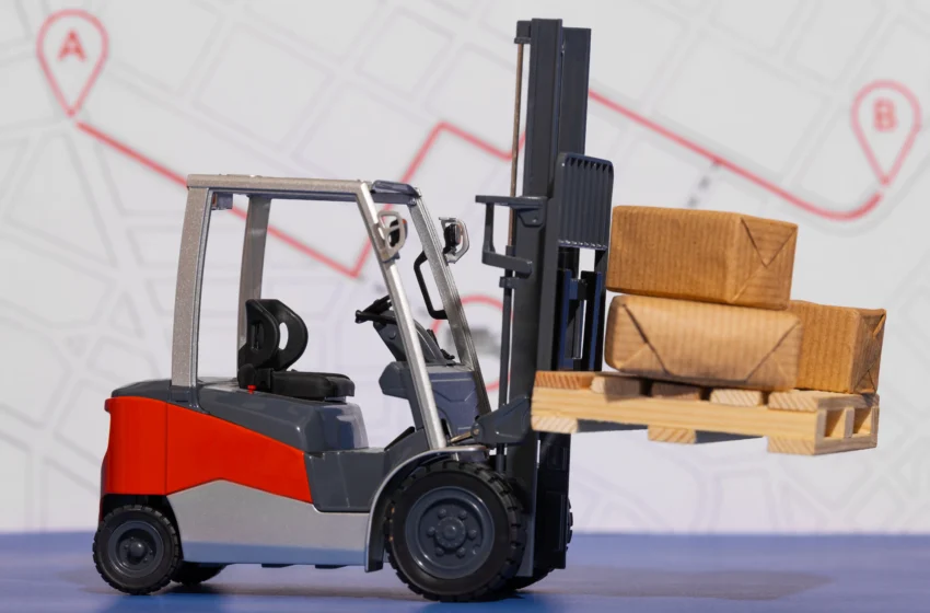 Forklifts for FMCG Warehouses – Which Type Performs Best?
