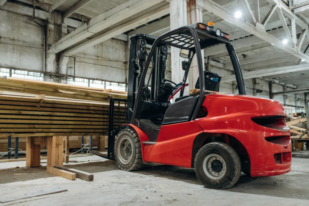 What is a Forklift? Types, Uses, Capacity & How They Work
